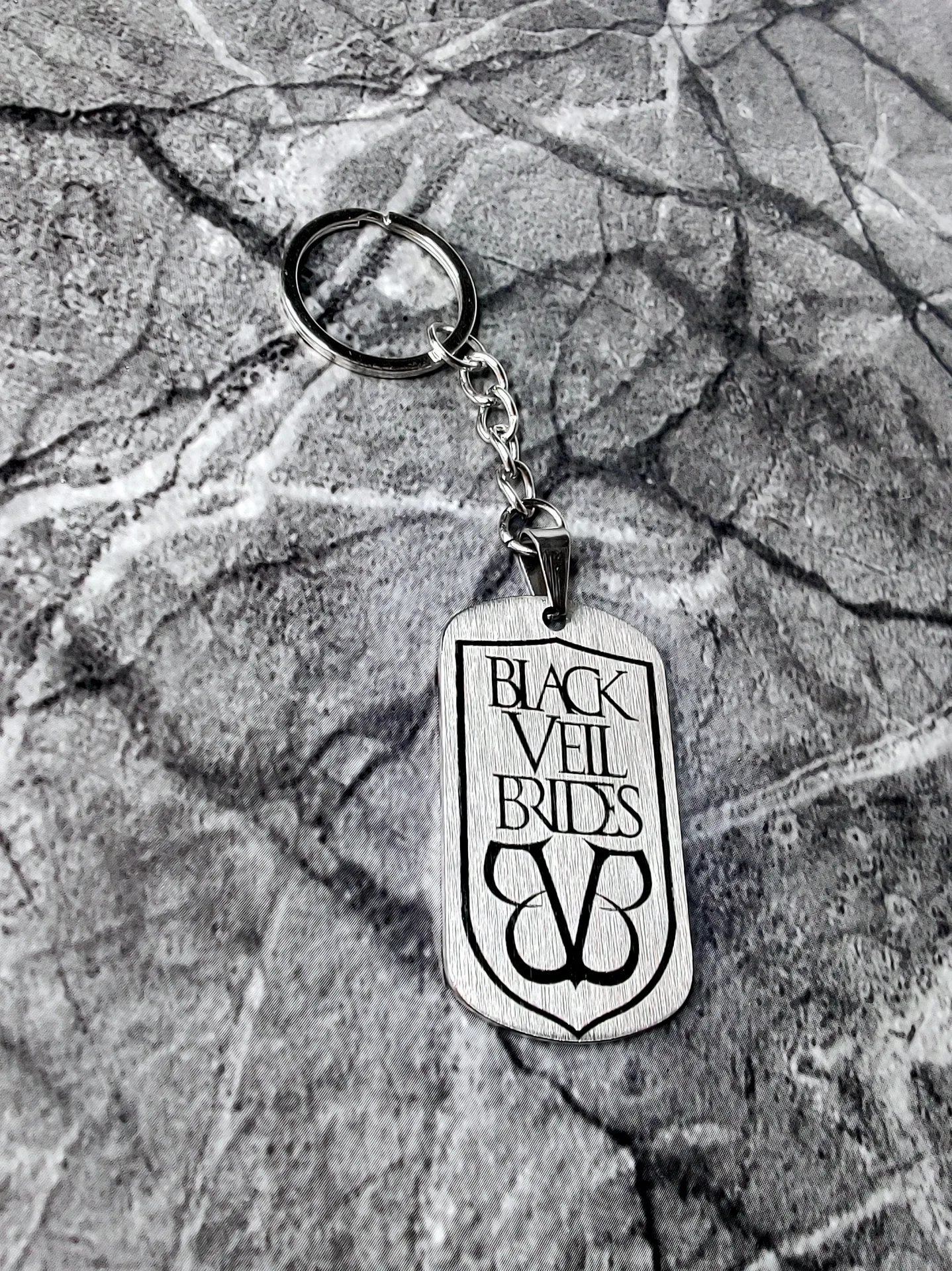 Брелок "Black veil brides" шлифованный