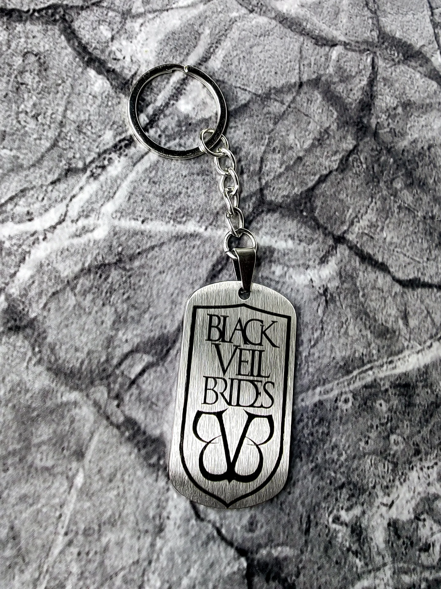 Брелок "Black veil brides" шлифованный