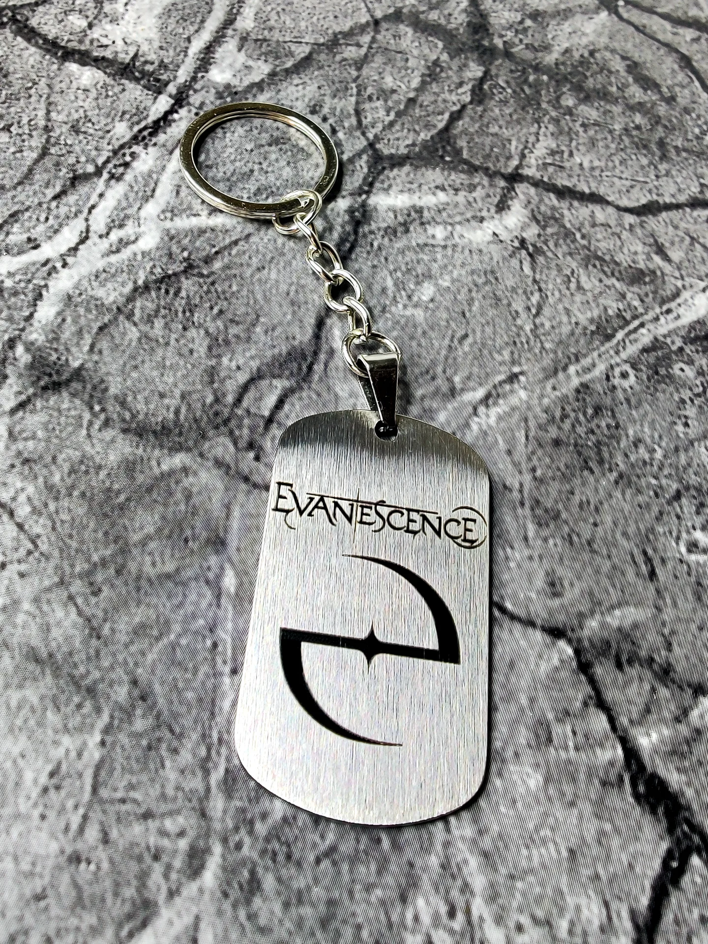 Брелок "Evanescence" шлифованный