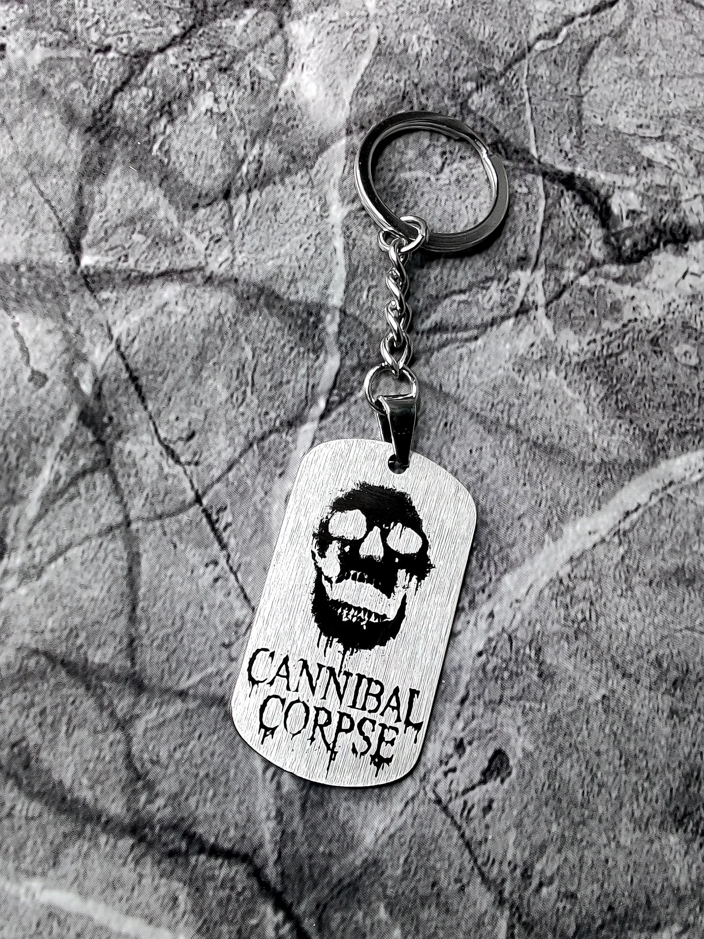 Брелок "Cannibal Corpse" шлифованный