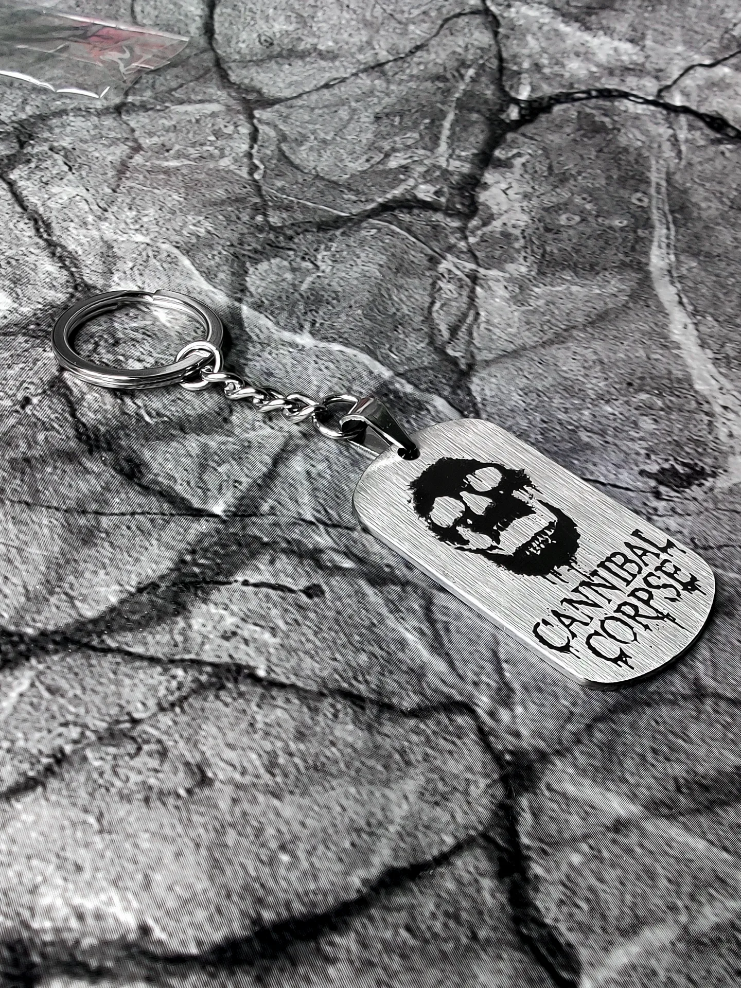 Брелок "Cannibal Corpse" шлифованный