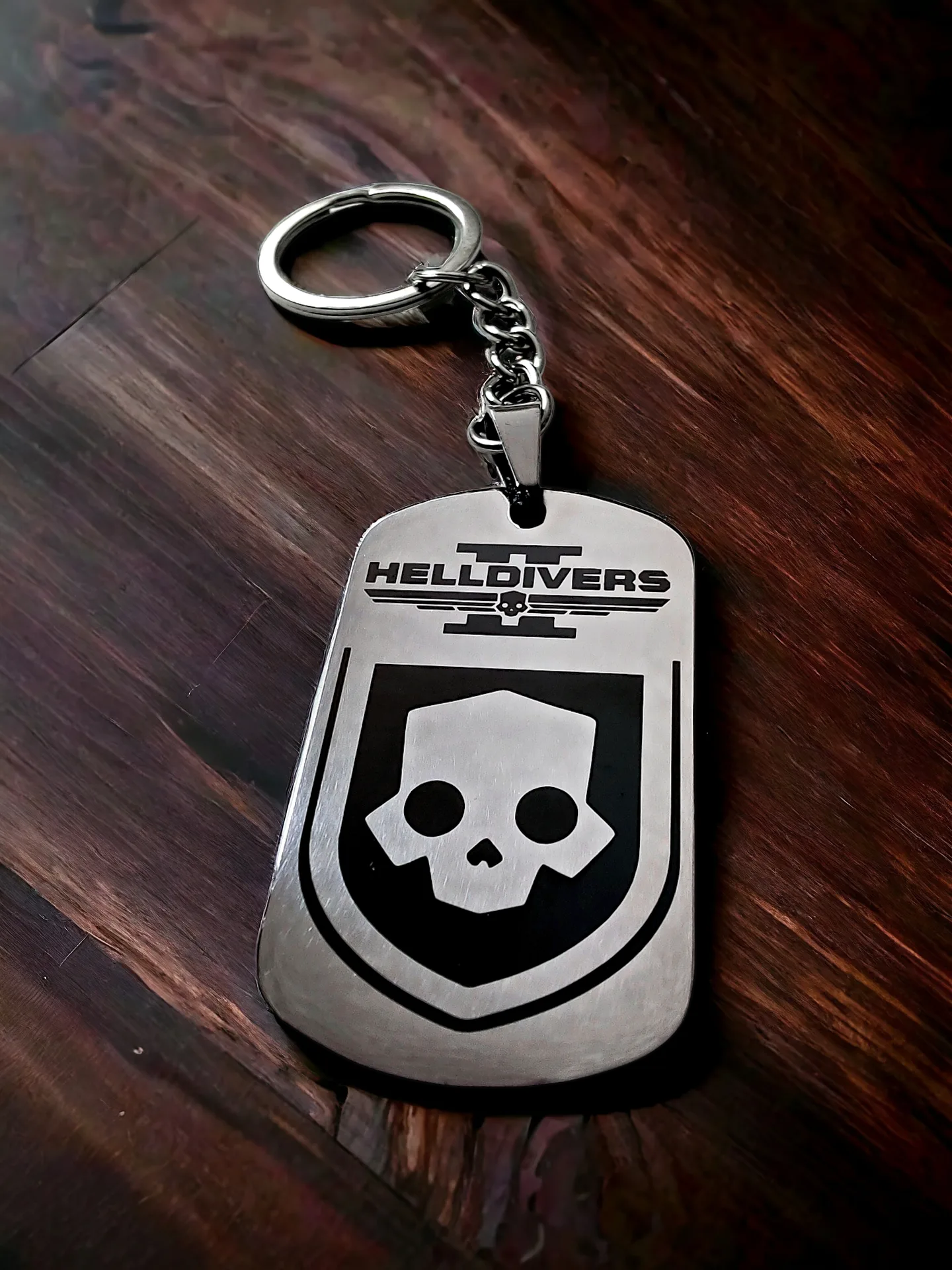 Брелок "Helldivers 2" полированный глянцевый
