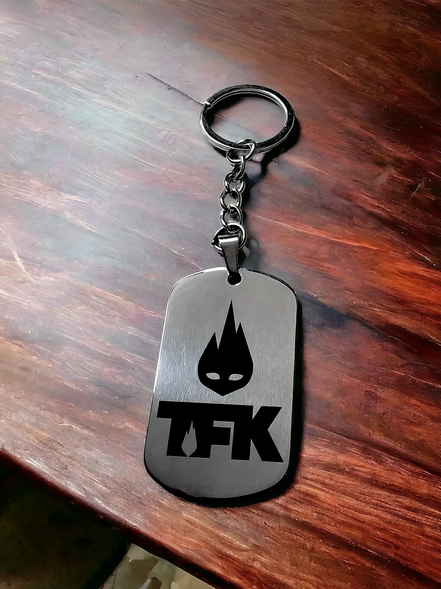 Брелок "Thousand Foot Krutch" глянцевый