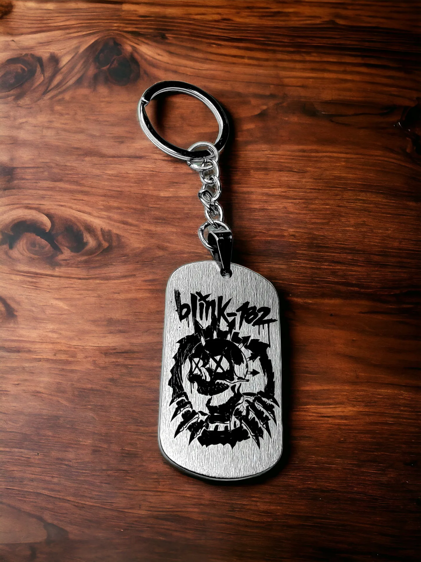 Брелок "Blink-182" шлифованный