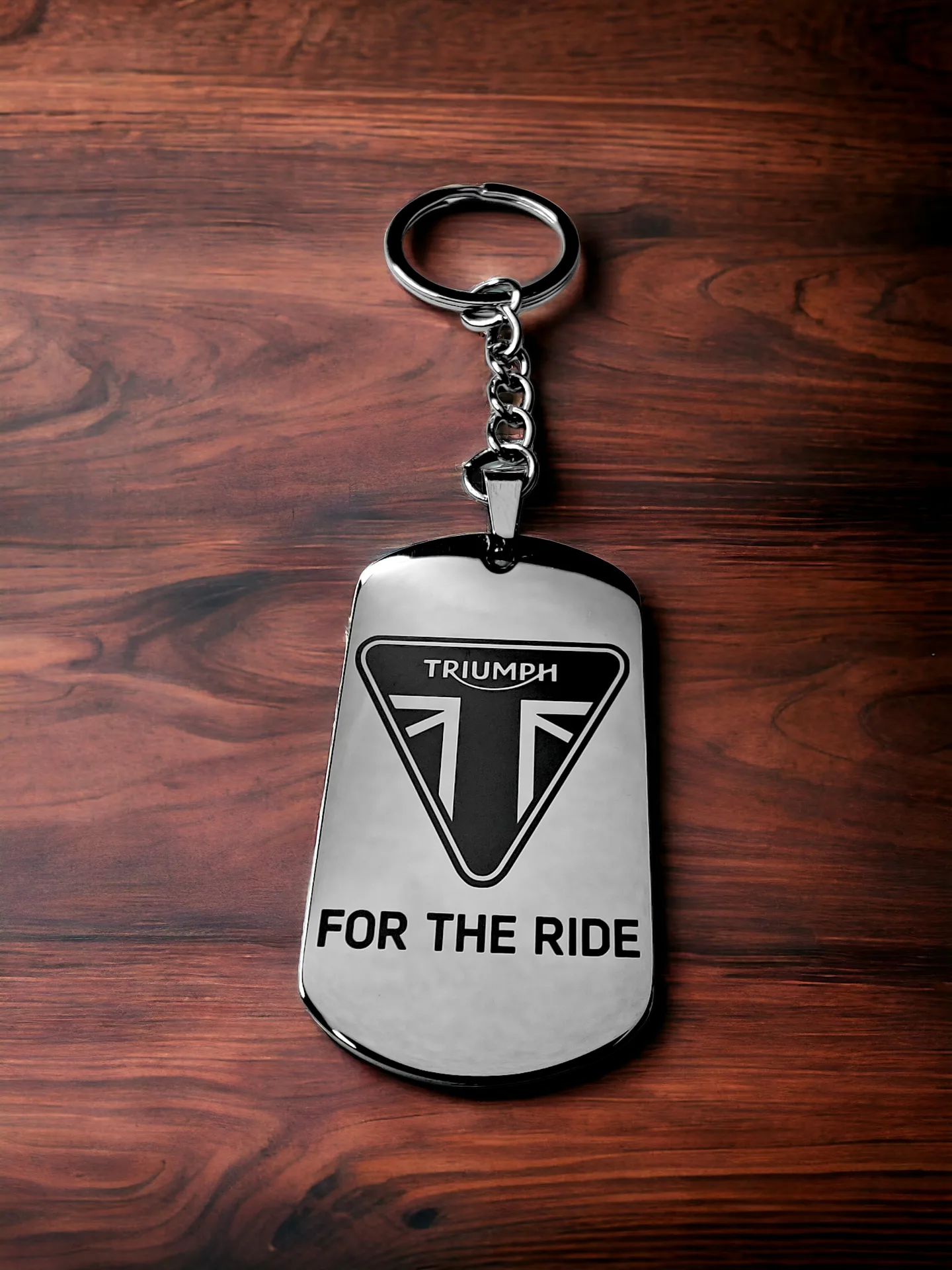 Брелок "Triumph"  глянец