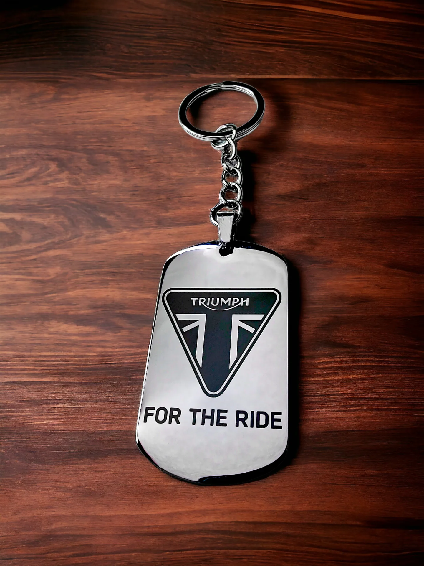 Брелок "Triumph"  глянец