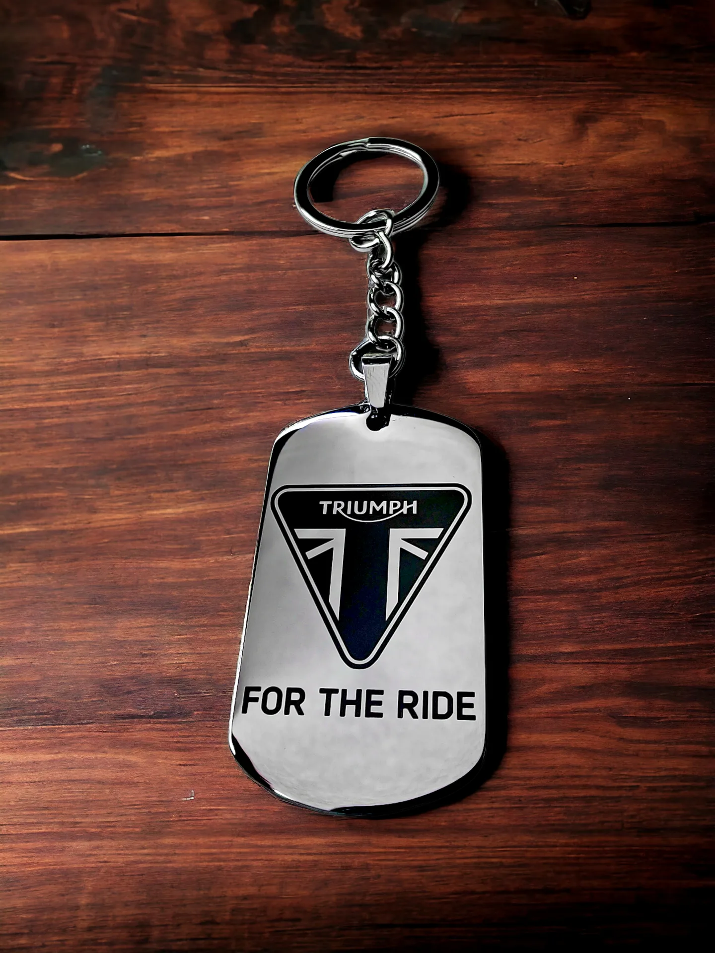 Брелок "Triumph"  глянец