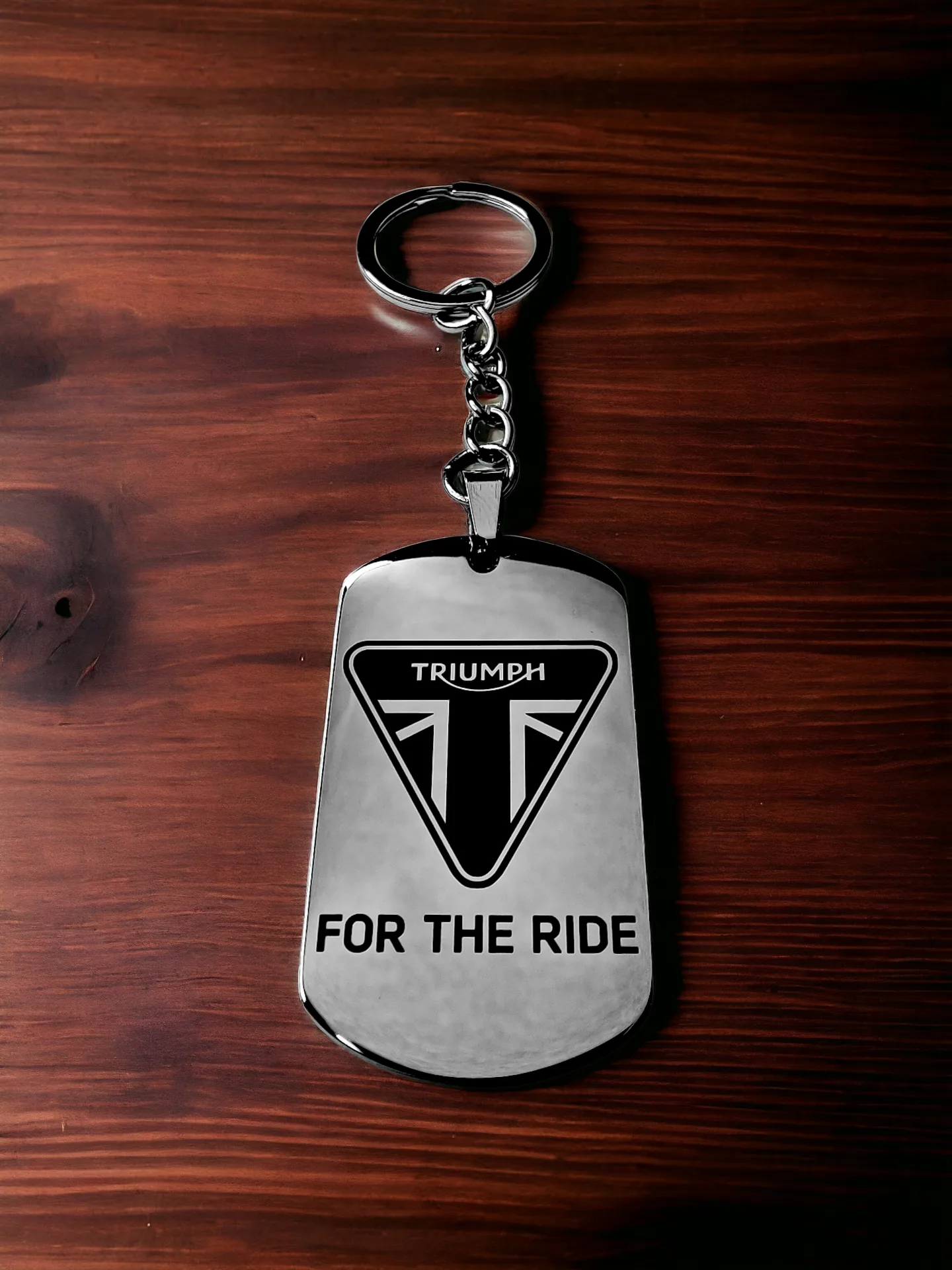 Брелок "Triumph"  глянец