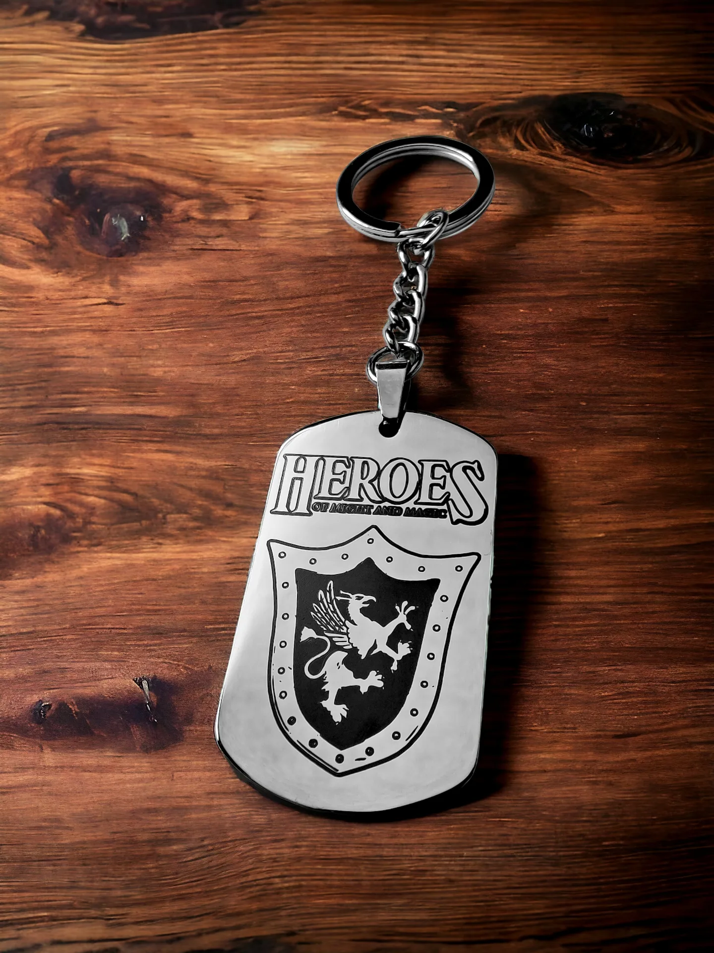 Брелок "Heroes of Might and Magic" полированный глянцевый