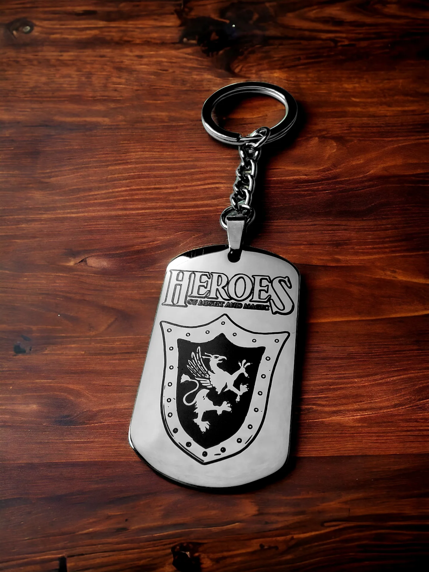 Брелок "Heroes of Might and Magic" полированный глянцевый