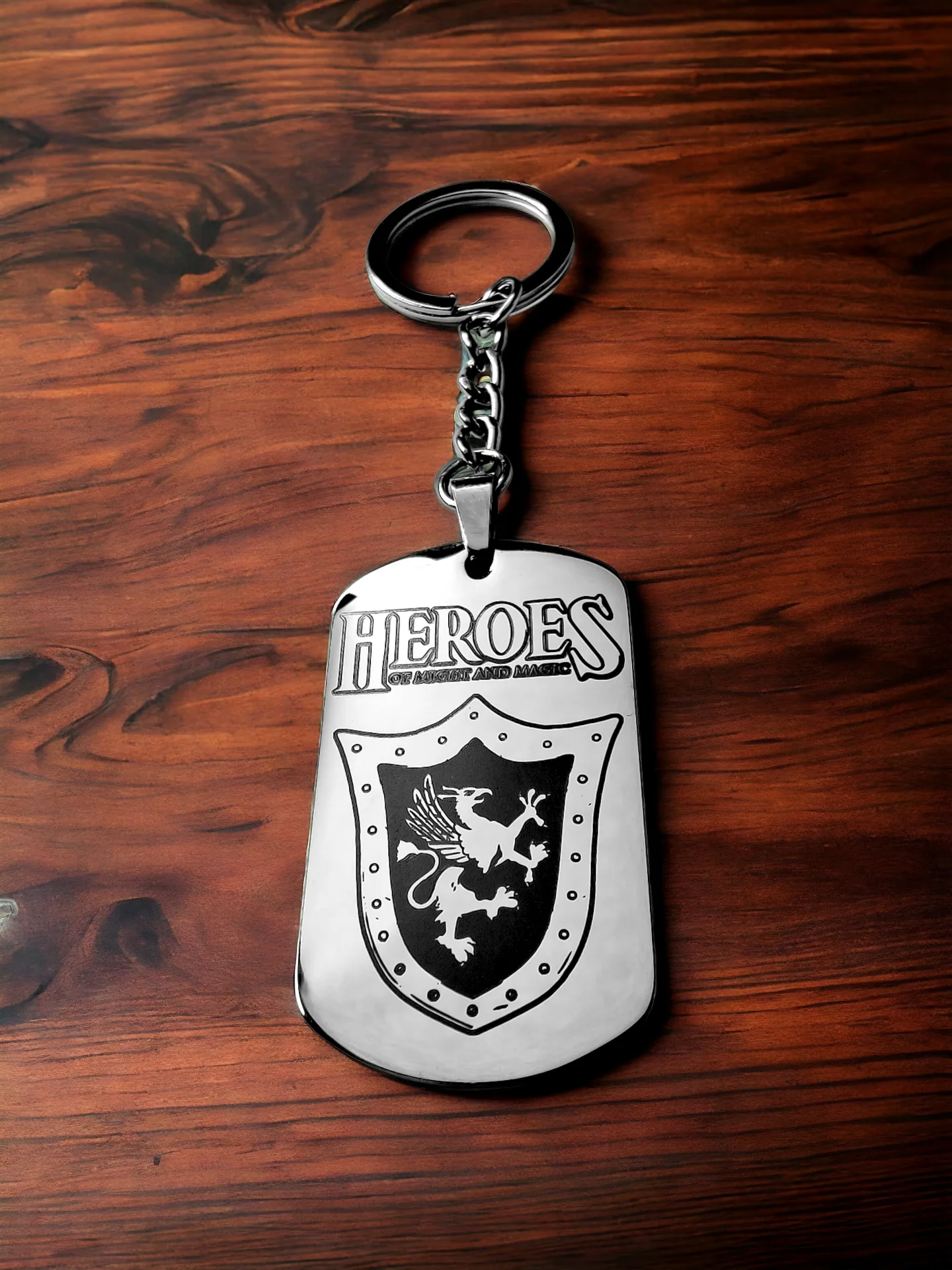 Брелок "Heroes of Might and Magic" полированный глянцевый