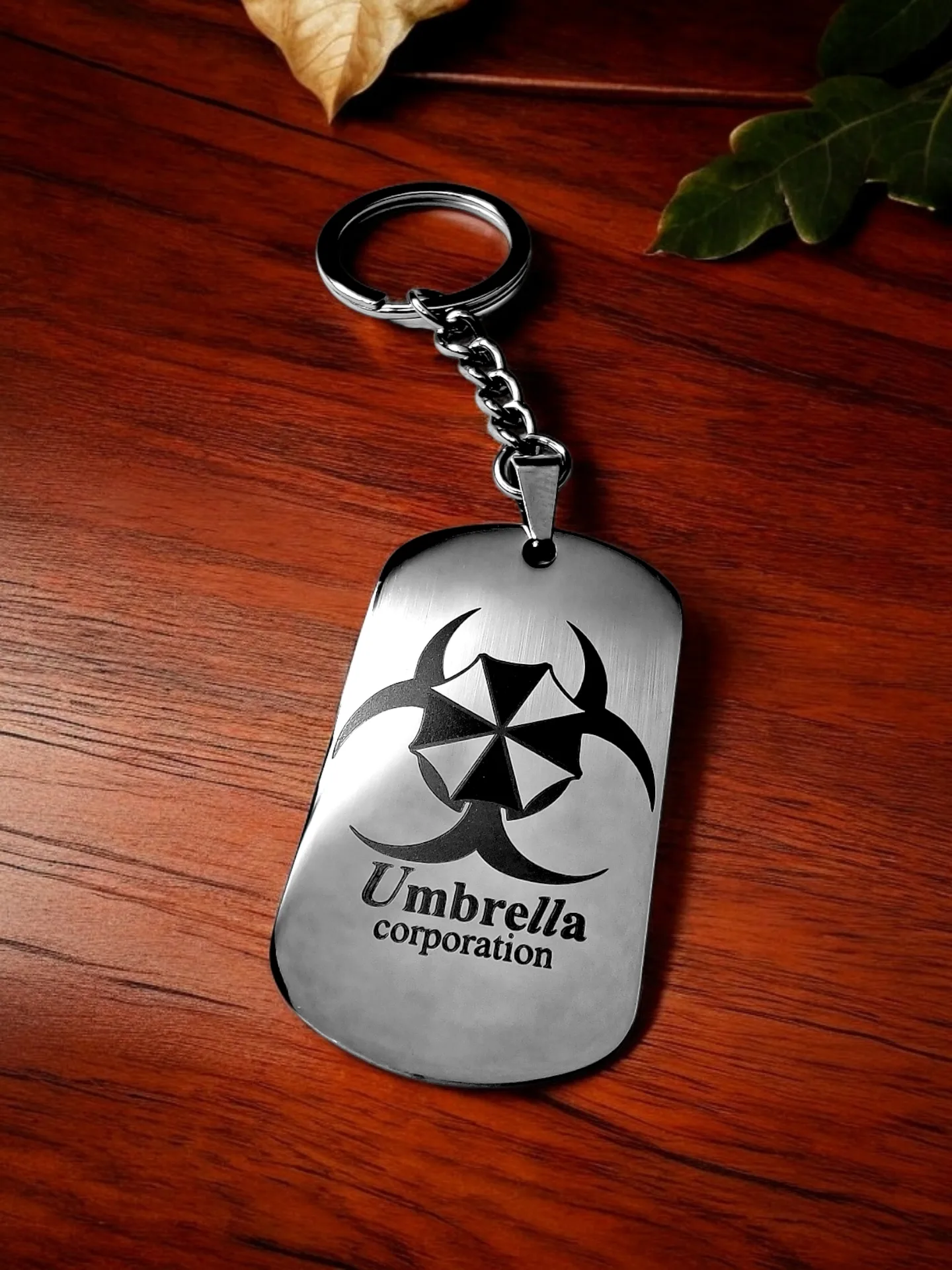 Брелок "Umbrella Corporation" глянцевый