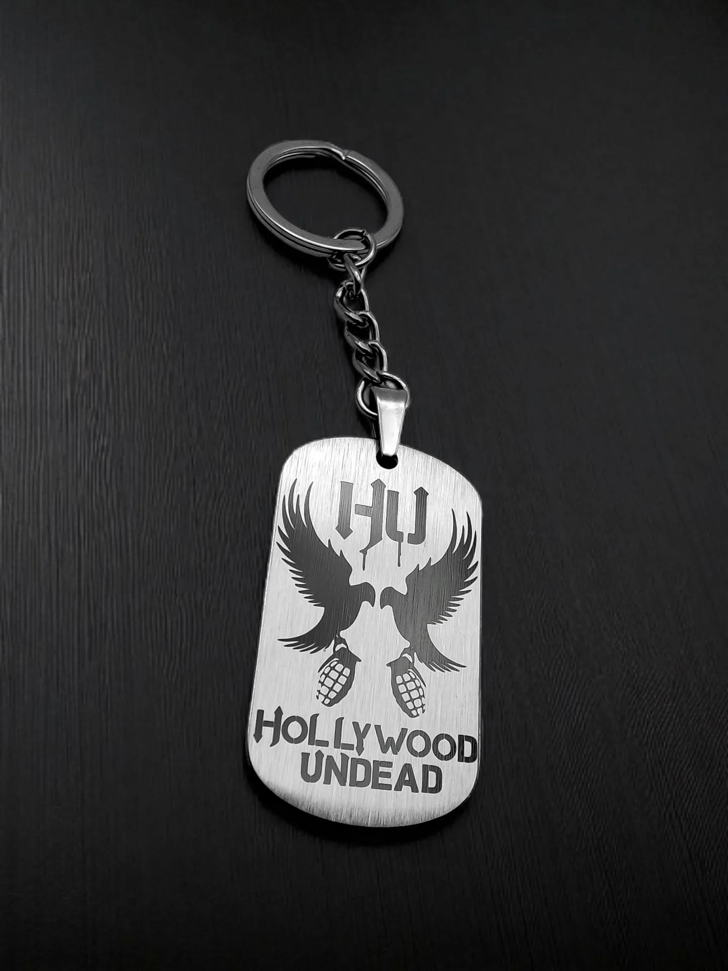 Брелок "Hollywood Undead" нержавеющая сталь