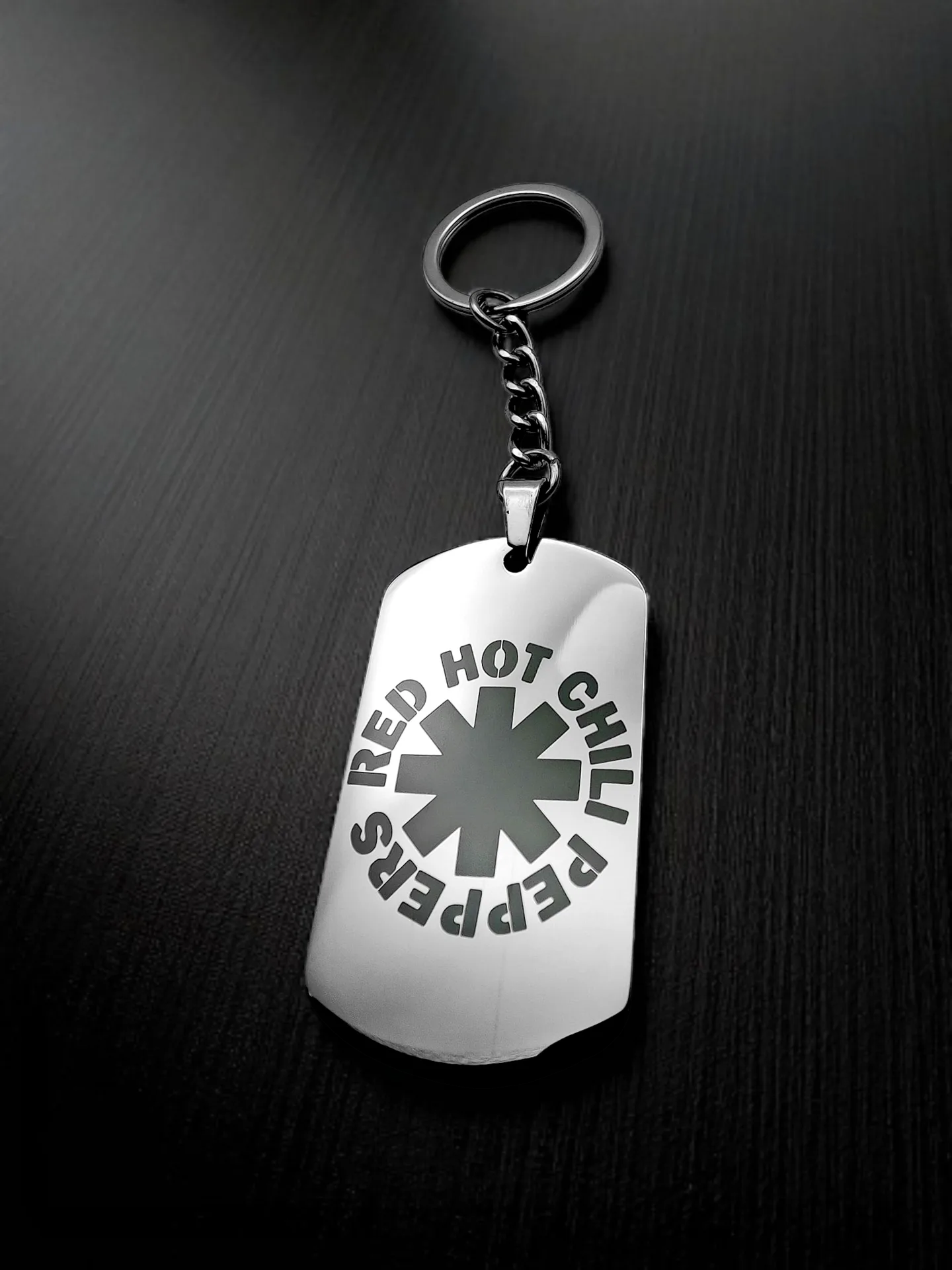 Брелок "Red Hot Chili Peppers" нержавеющая сталь