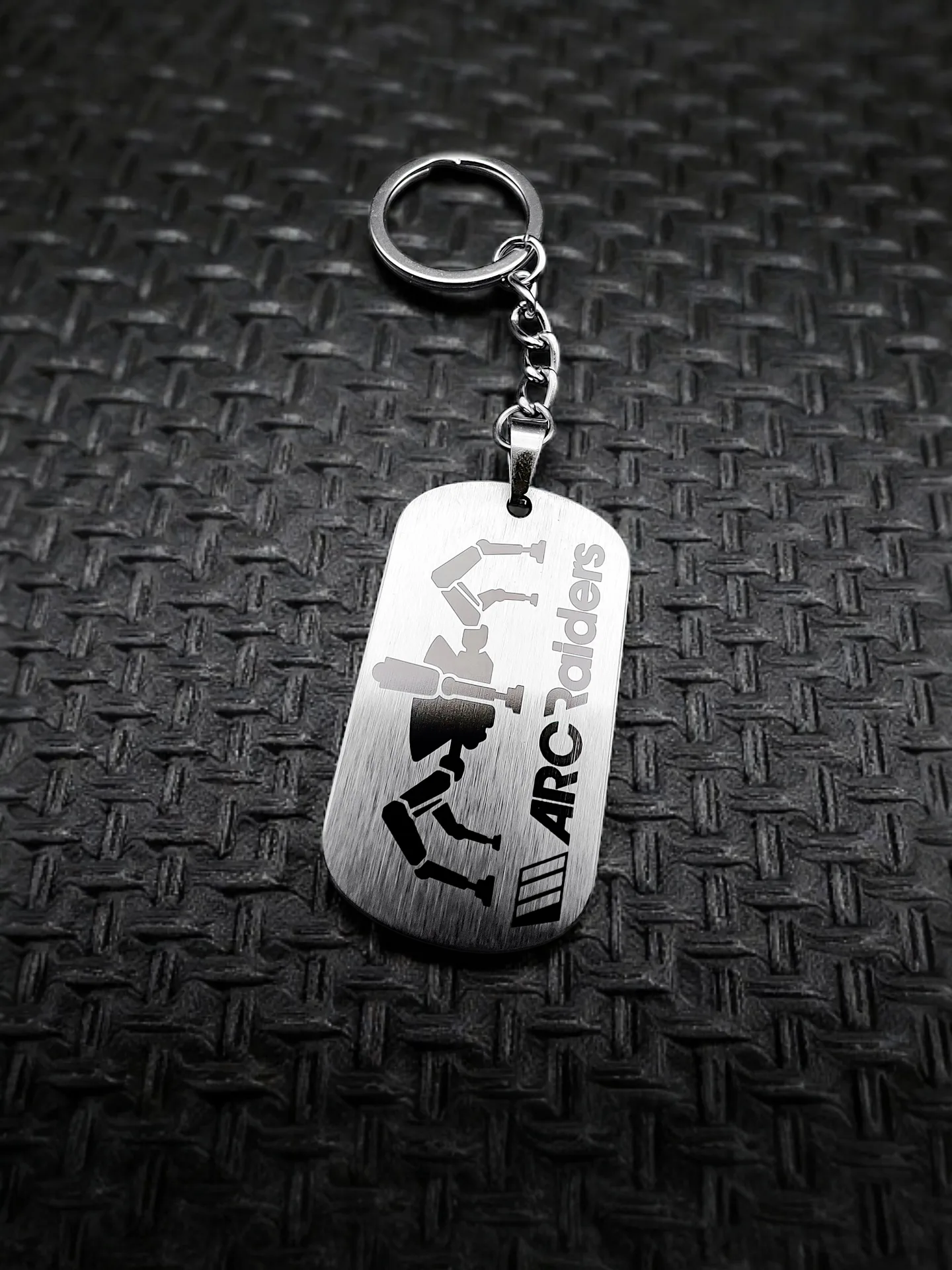 Брелок "Arc Raiders" нержавеющая сталь